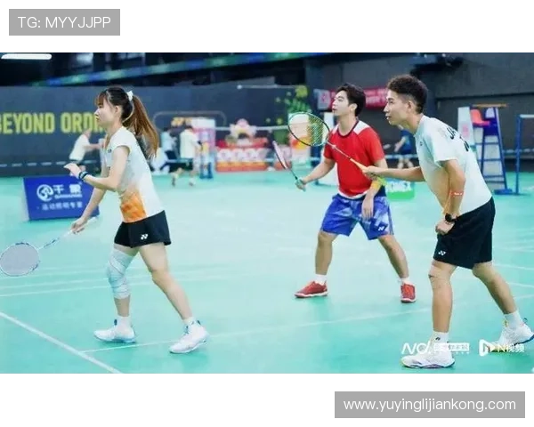 全国锦标赛回顾：广州羽毛球队展现出色灵活性与战术智慧